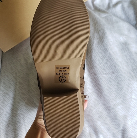 Spring - summer booties - Picture 2 of 4